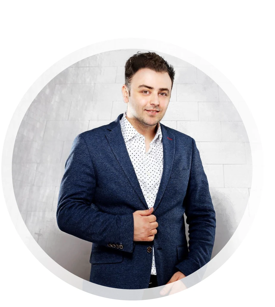 Jeton Lakna, product and UX/UI designer